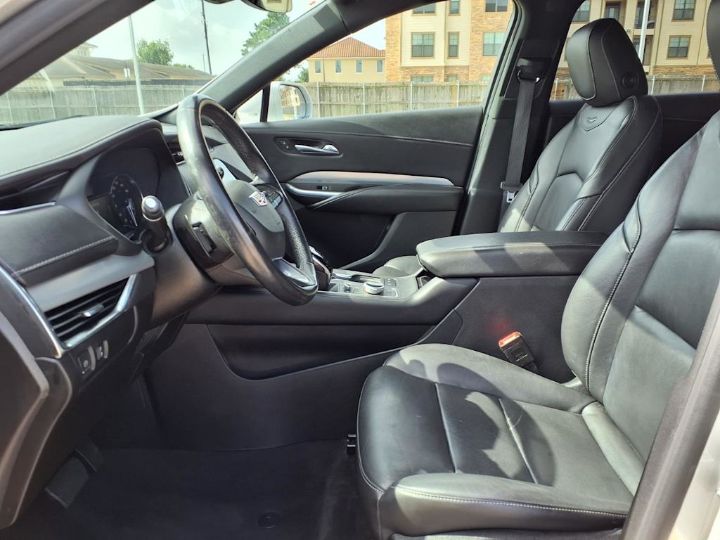 Thumbnail: 2020 Cadillac XT4 - 11
