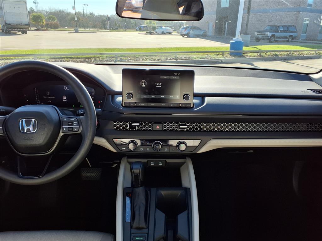 Thumbnail: 2025 Honda Accord - 15