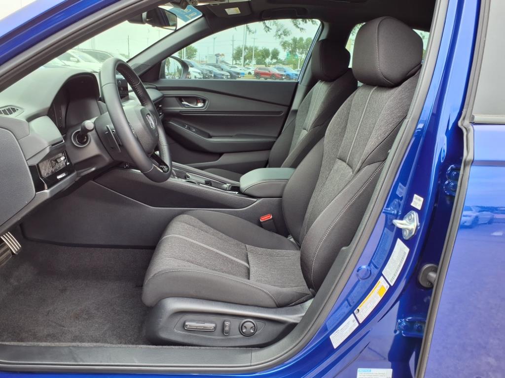 2025 Honda Accord Sport 11