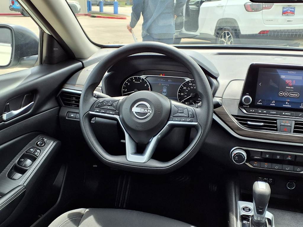 Thumbnail: 2025 Nissan Altima - 13