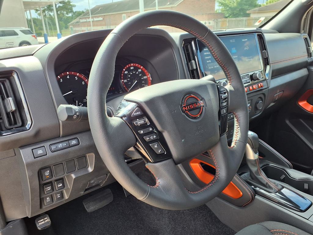 Thumbnail: 2025 Nissan Frontier - 2