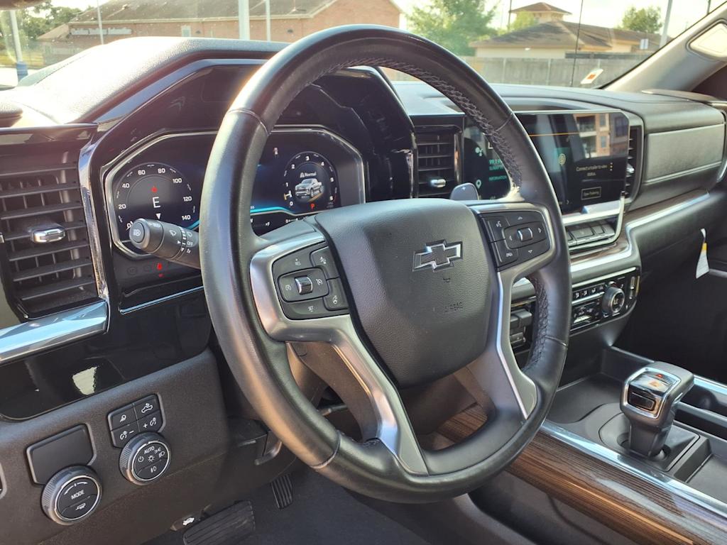 Thumbnail: 2024 Chevrolet Silverado 1500 - 2