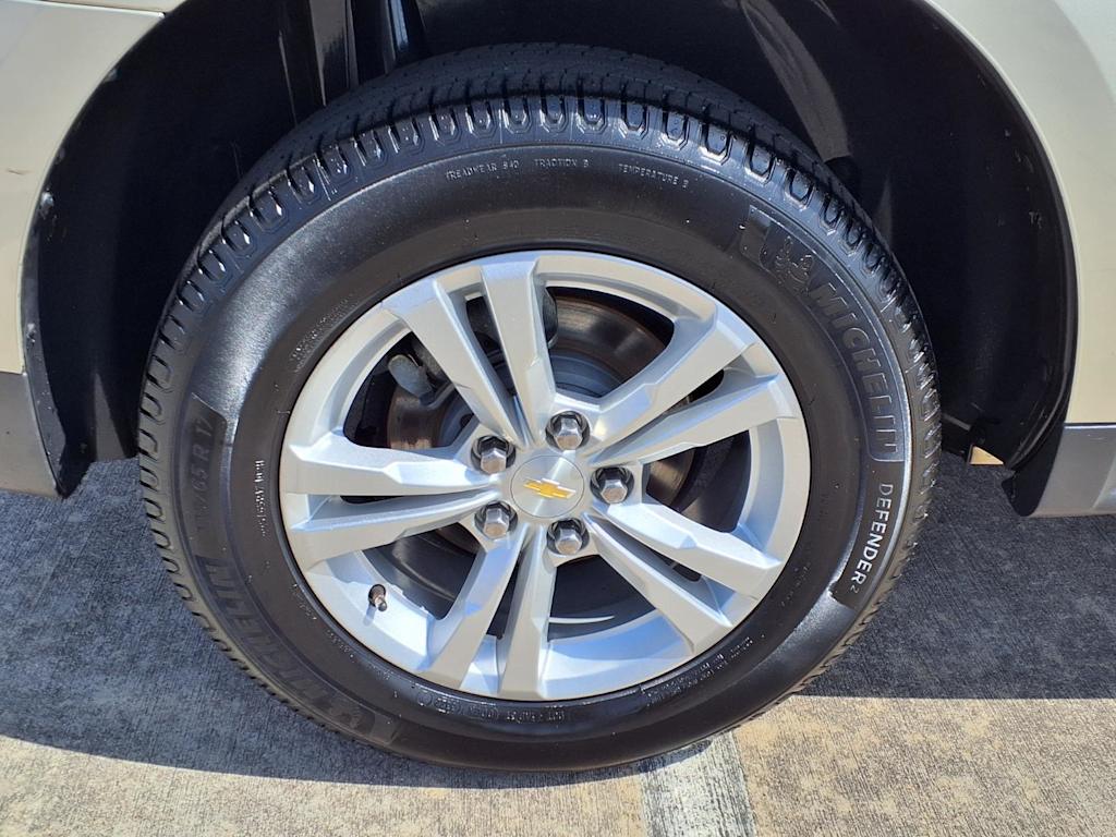 Thumbnail: 2015 Chevrolet Equinox - 8