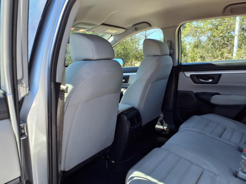 2018 Honda CR-V LX 13