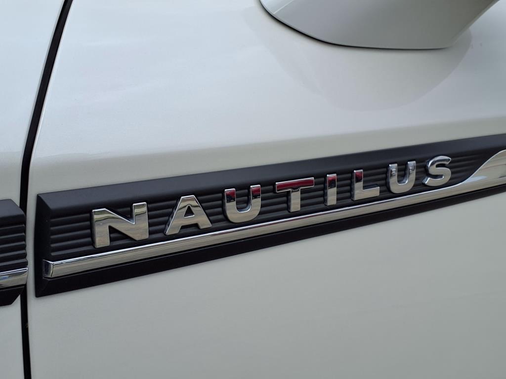 2020 Lincoln Nautilus Reserve 7
