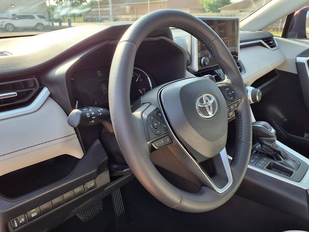 Thumbnail: 2024 Toyota RAV4 - 2