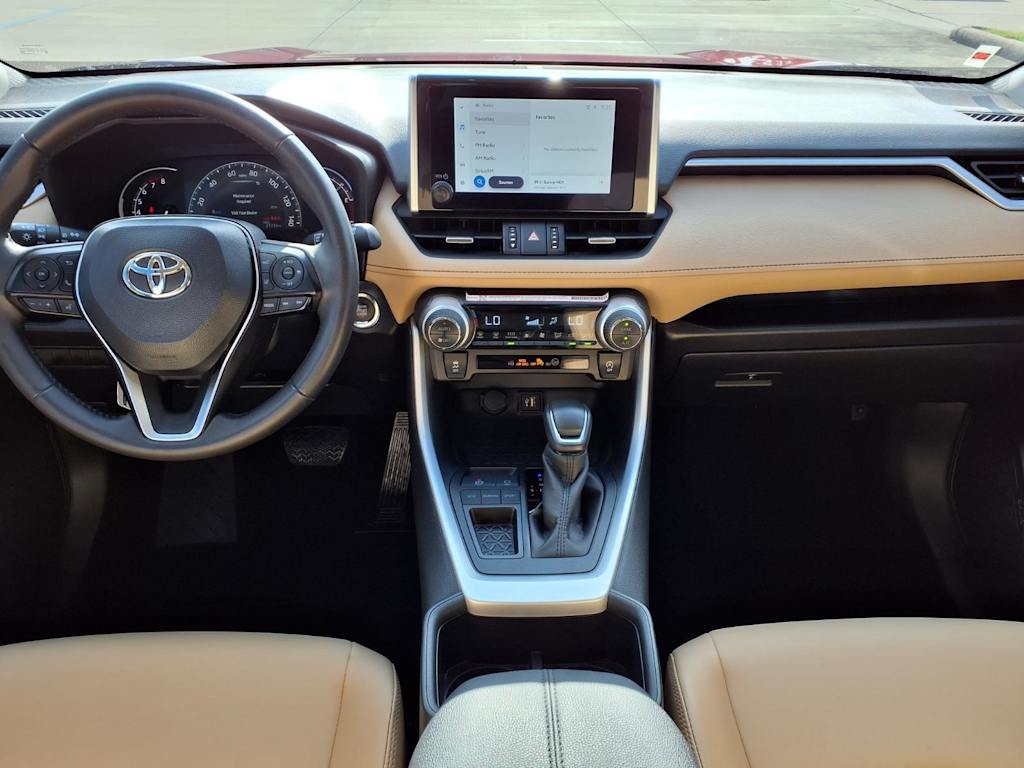Thumbnail: 2025 Toyota RAV4 - 9