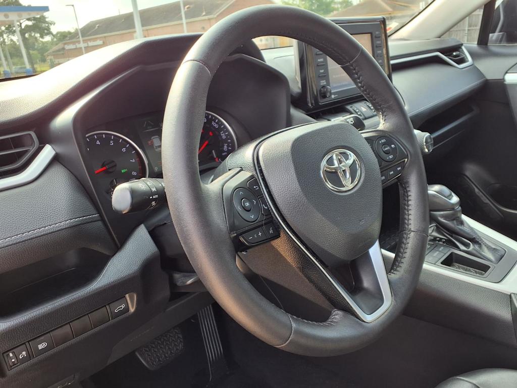 Thumbnail: 2021 Toyota RAV4 - 2