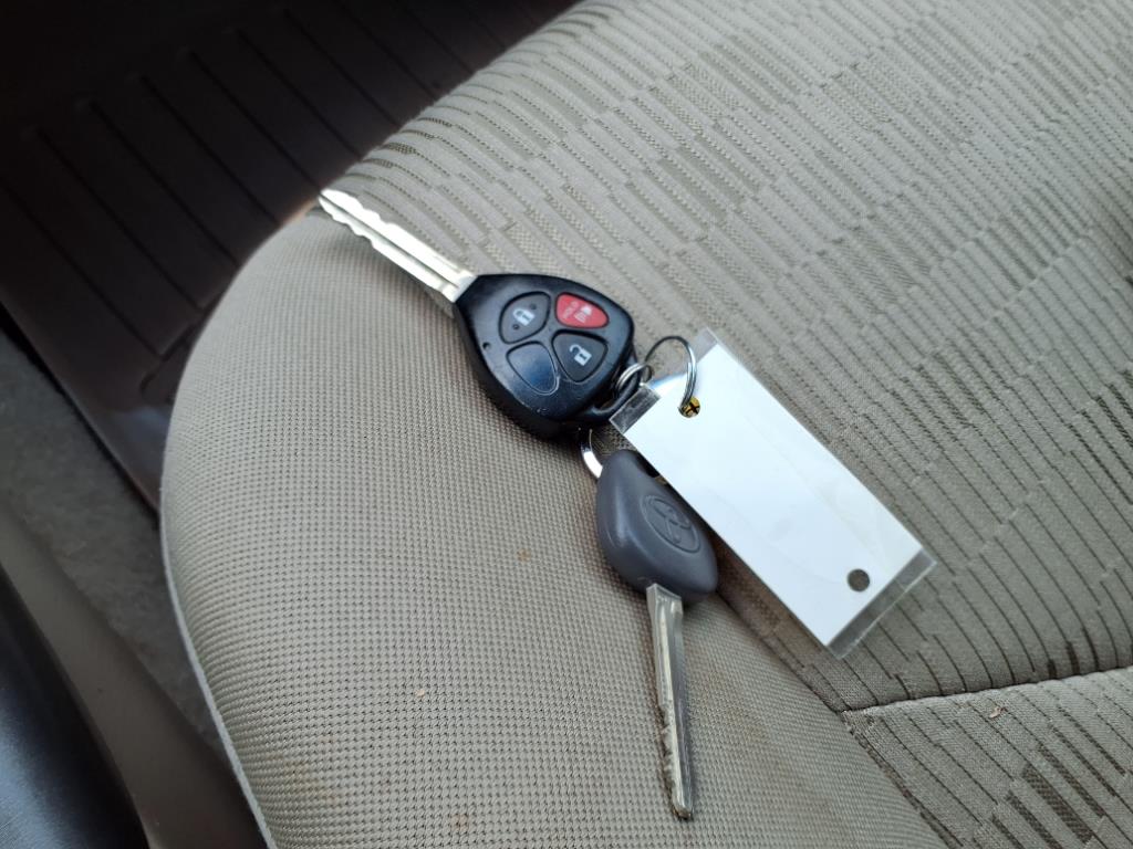 2011 Toyota RAV4 Base 20