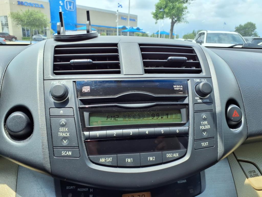 2011 Toyota RAV4 Base 16