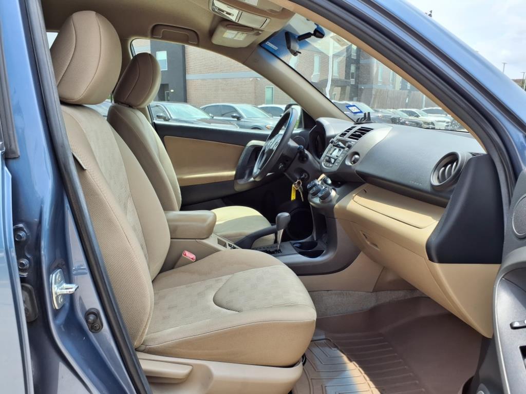 2011 Toyota RAV4 Base 12