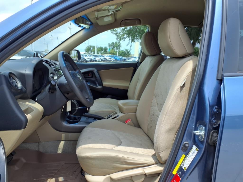 2011 Toyota RAV4 Base 11