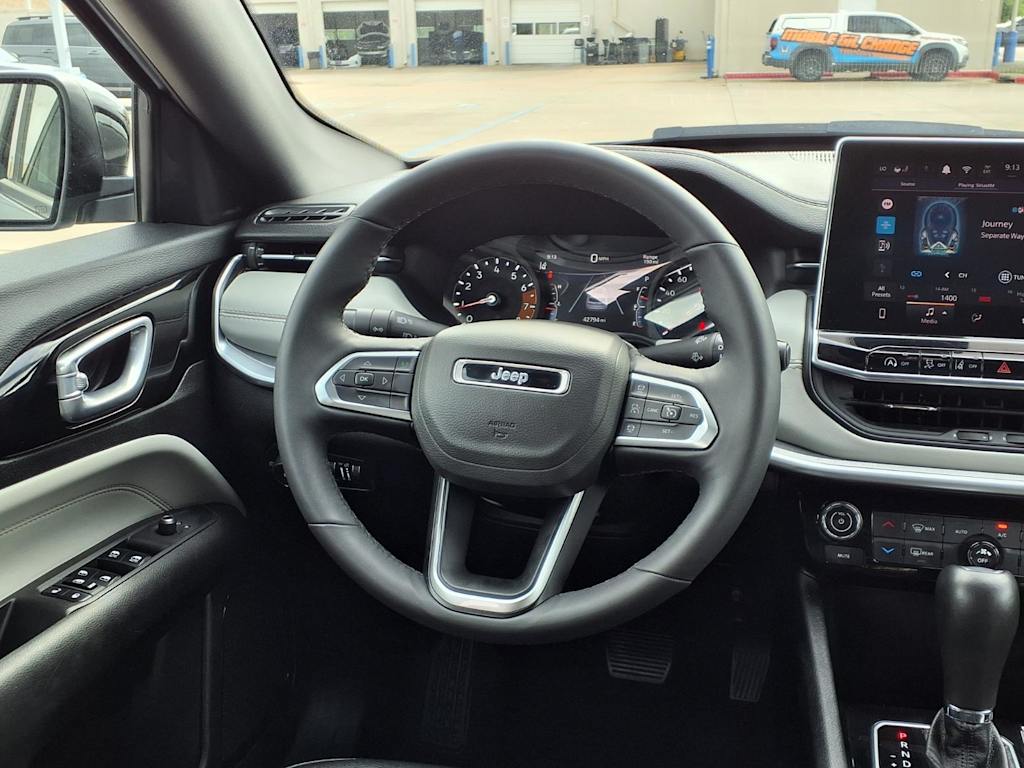 Thumbnail: 2025 Jeep Compass - 13