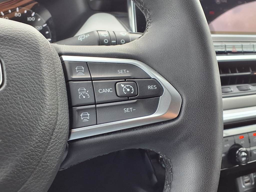 Thumbnail: 2025 Jeep Compass - 24