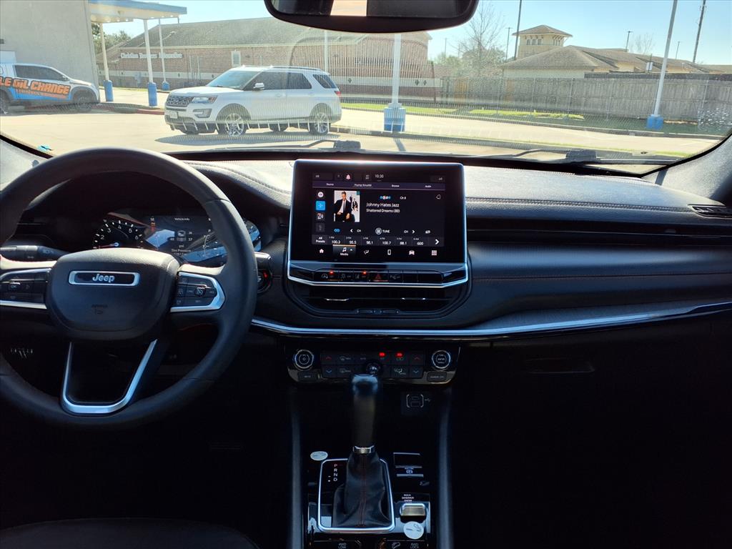 Thumbnail: 2023 Jeep Compass - 14