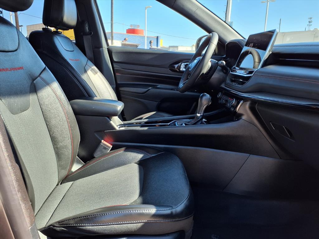 Thumbnail: 2023 Jeep Compass - 11