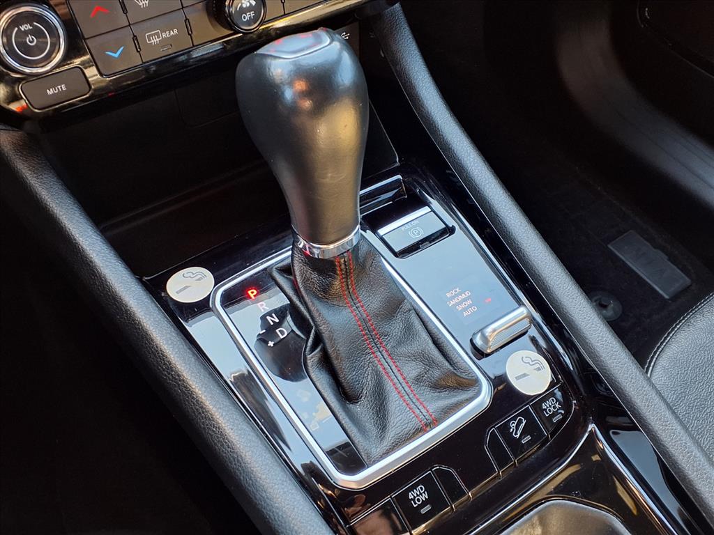 Thumbnail: 2023 Jeep Compass - 16