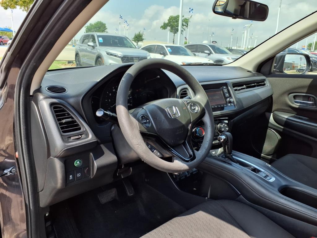 Thumbnail: 2016 Honda HR-V - 2