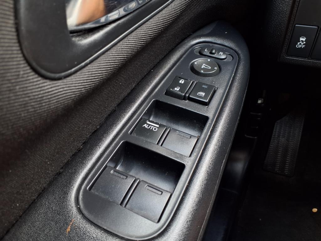 Thumbnail: 2016 Honda HR-V - 24