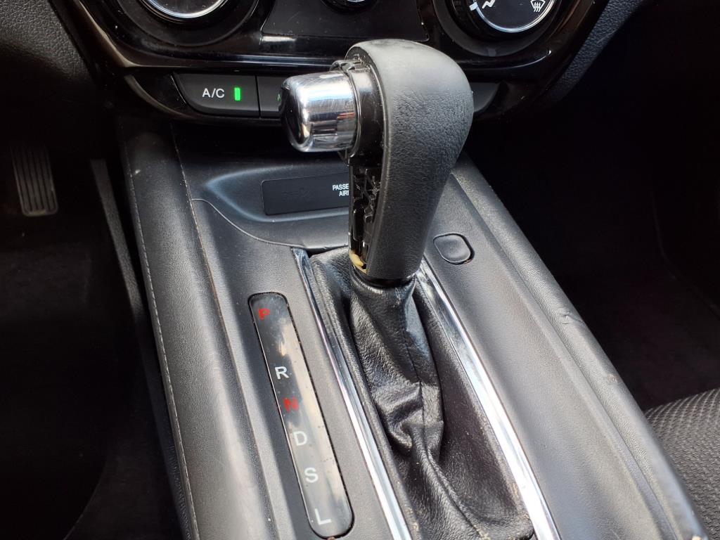 Thumbnail: 2016 Honda HR-V - 17