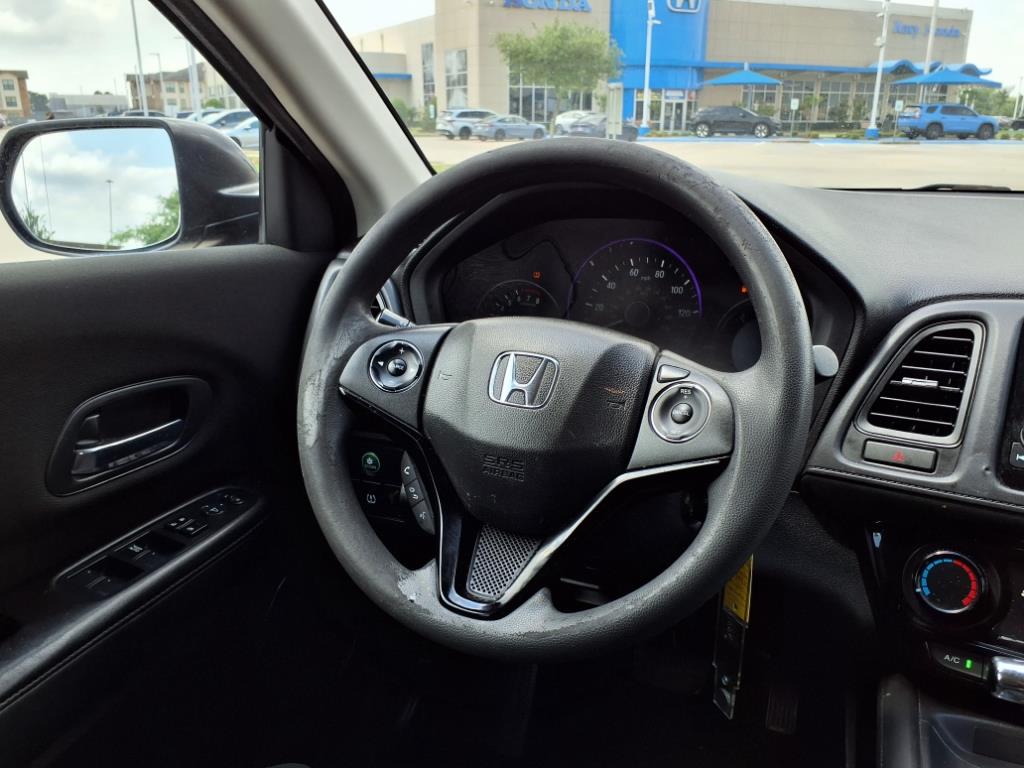 Thumbnail: 2016 Honda HR-V - 14