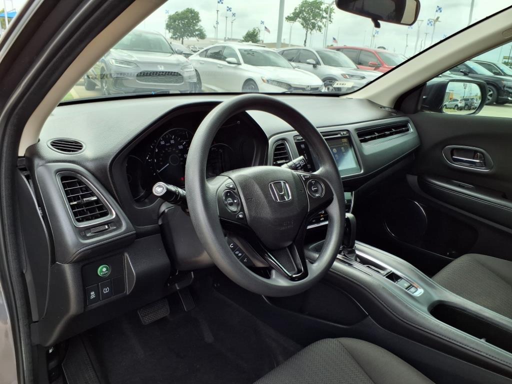 Thumbnail: 2017 Honda HR-V - 2