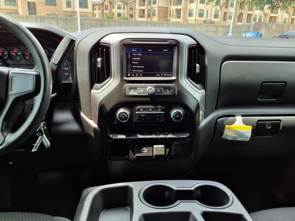 Thumbnail: 2020 Chevrolet Silverado 1500 - 15