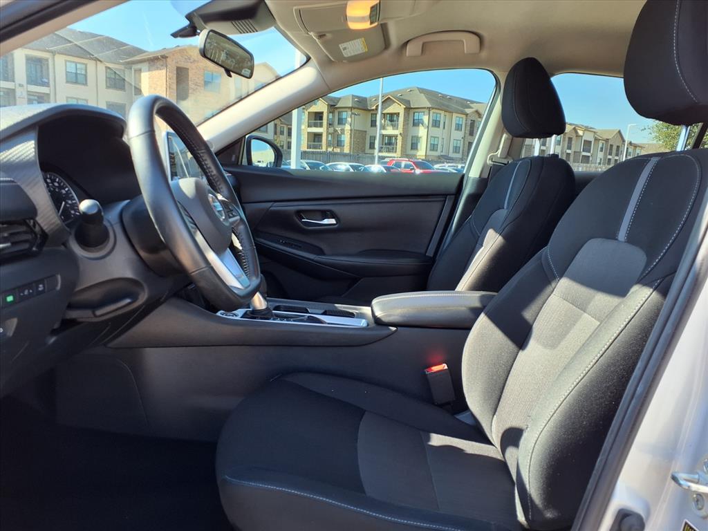 Thumbnail: 2022 Nissan Sentra - 11