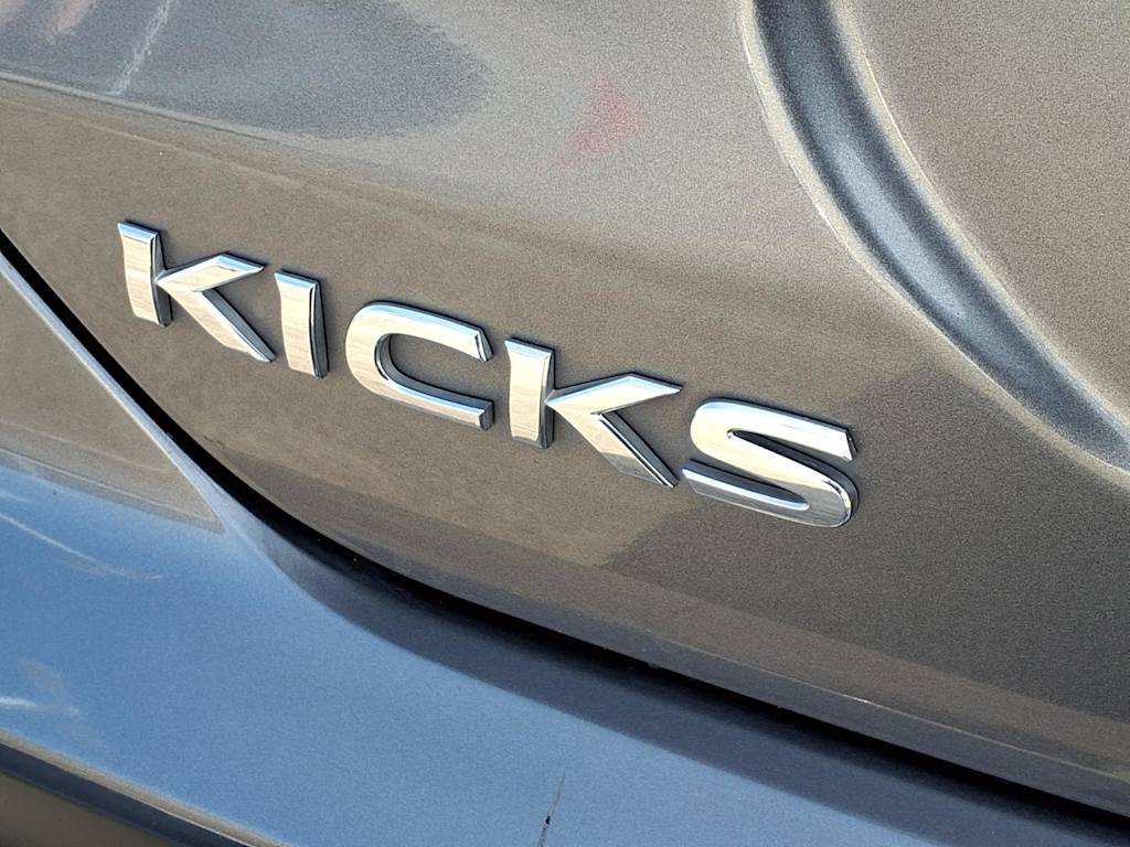 Thumbnail: 2021 Nissan Kicks - 7