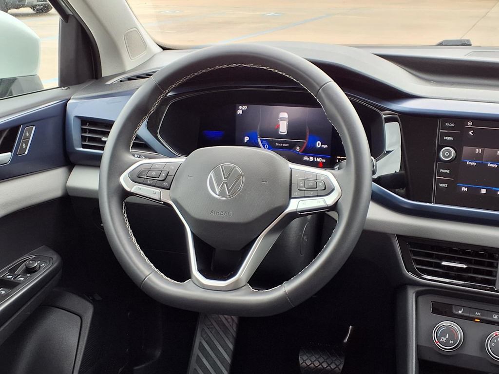 Thumbnail: 2022 Volkswagen Taos - 13