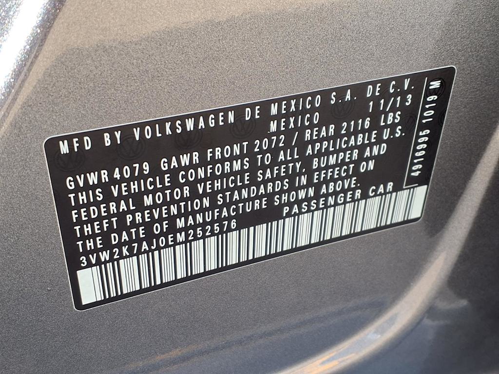 Thumbnail: 2014 Volkswagen Jetta - 18