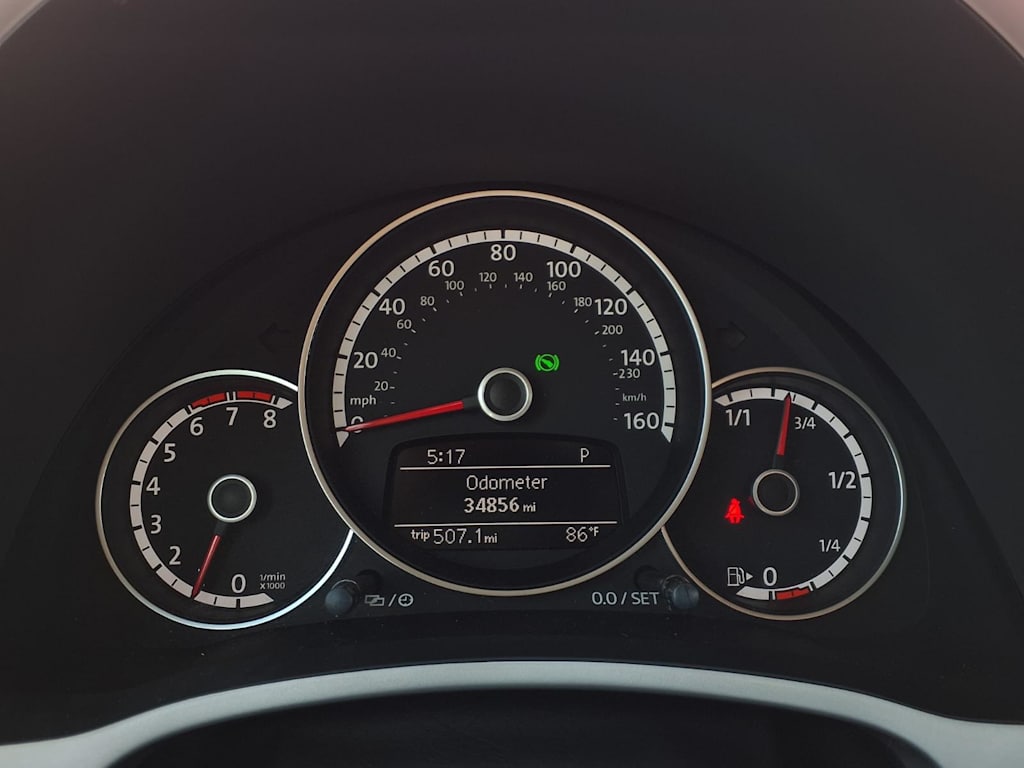 Thumbnail: 2014 Volkswagen Beetle - 14