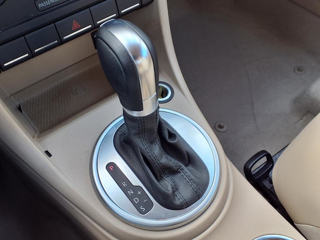 Thumbnail: 2014 Volkswagen Beetle - 13