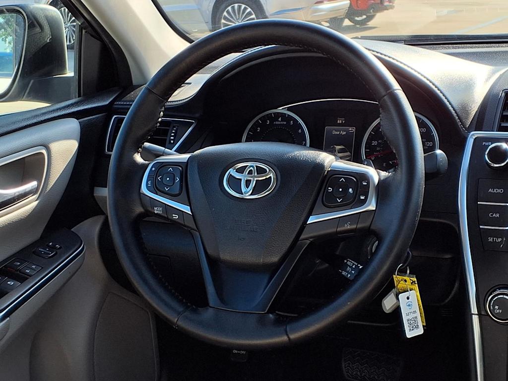 Thumbnail: 2016 Toyota Camry - 13