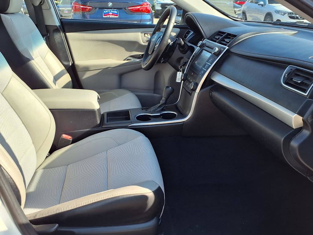 Thumbnail: 2016 Toyota Camry - 11