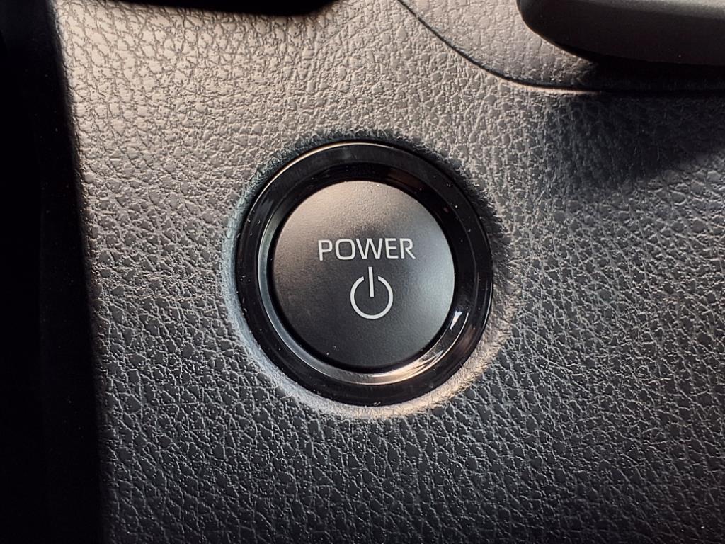 2025 Toyota Camry XLE 25