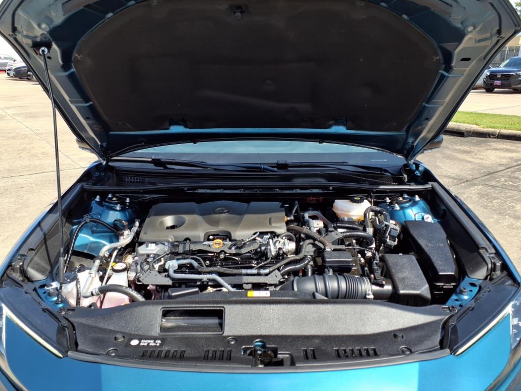 2025 Toyota Camry XLE 9