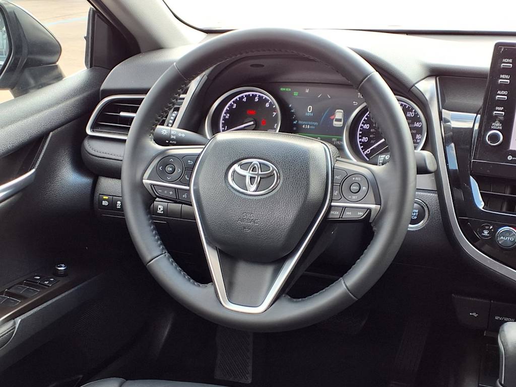 Thumbnail: 2022 Toyota Camry - 13