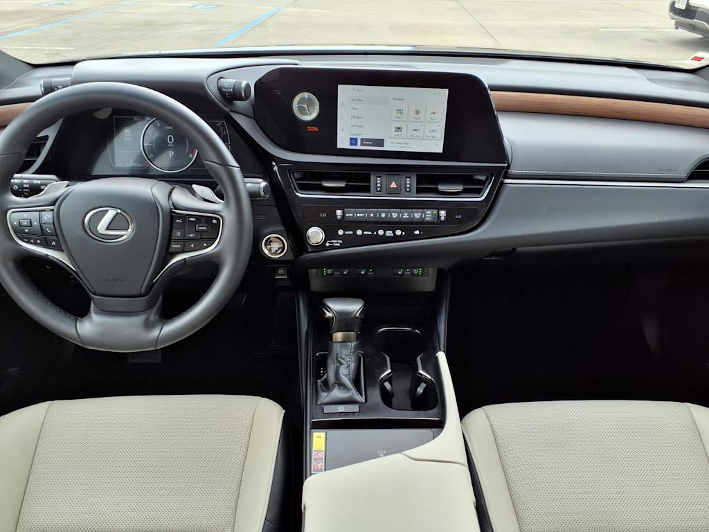 Thumbnail: 2024 Lexus ES - 9