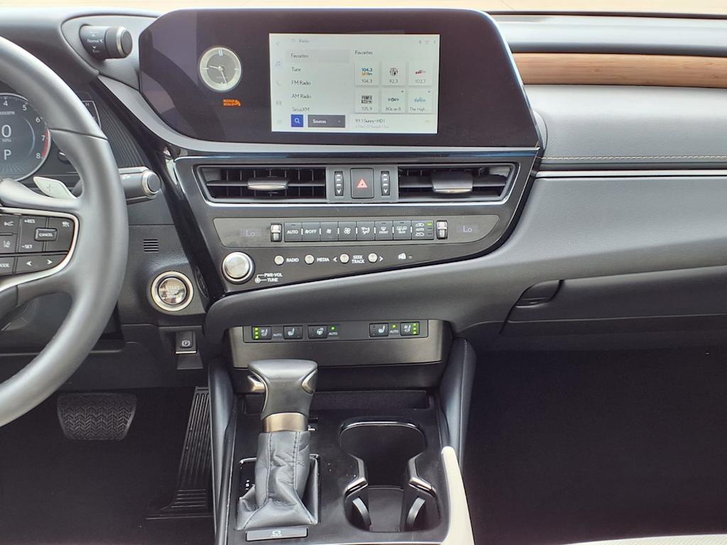 Thumbnail: 2024 Lexus ES - 14