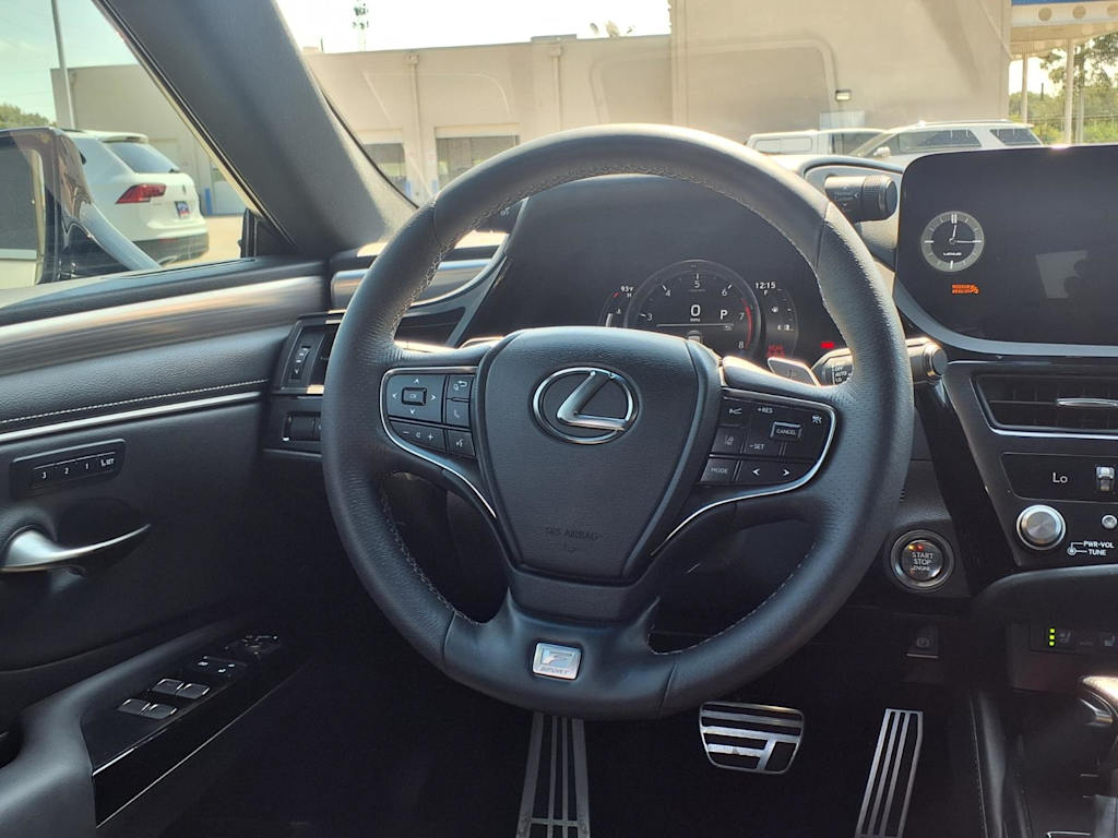 Thumbnail: 2023 Lexus ES - 14