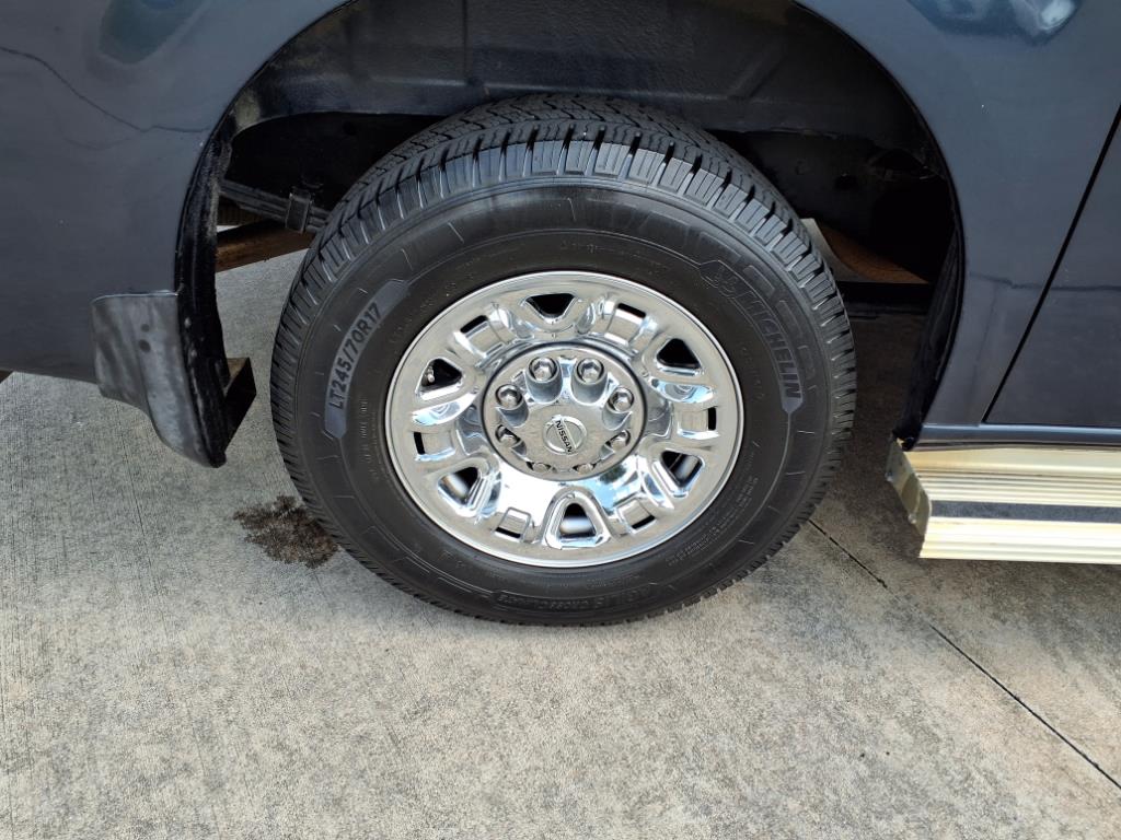 2016 Nissan NV 3500 S 8