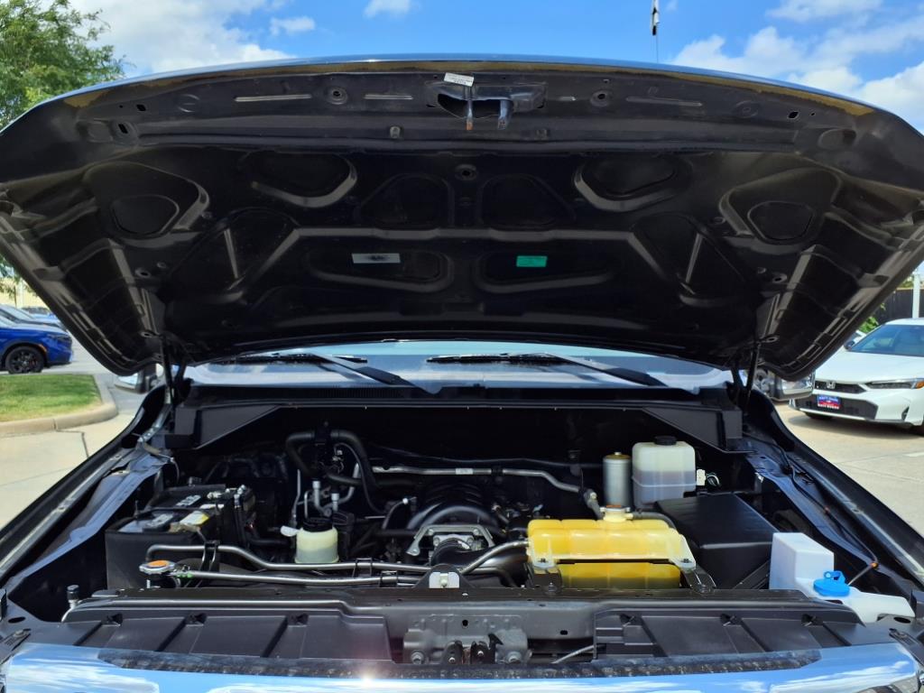 2016 Nissan NV 3500 S 9