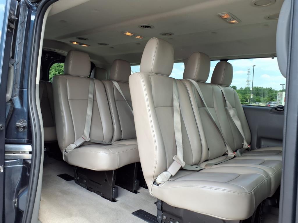 2016 Nissan NV 3500 S 20