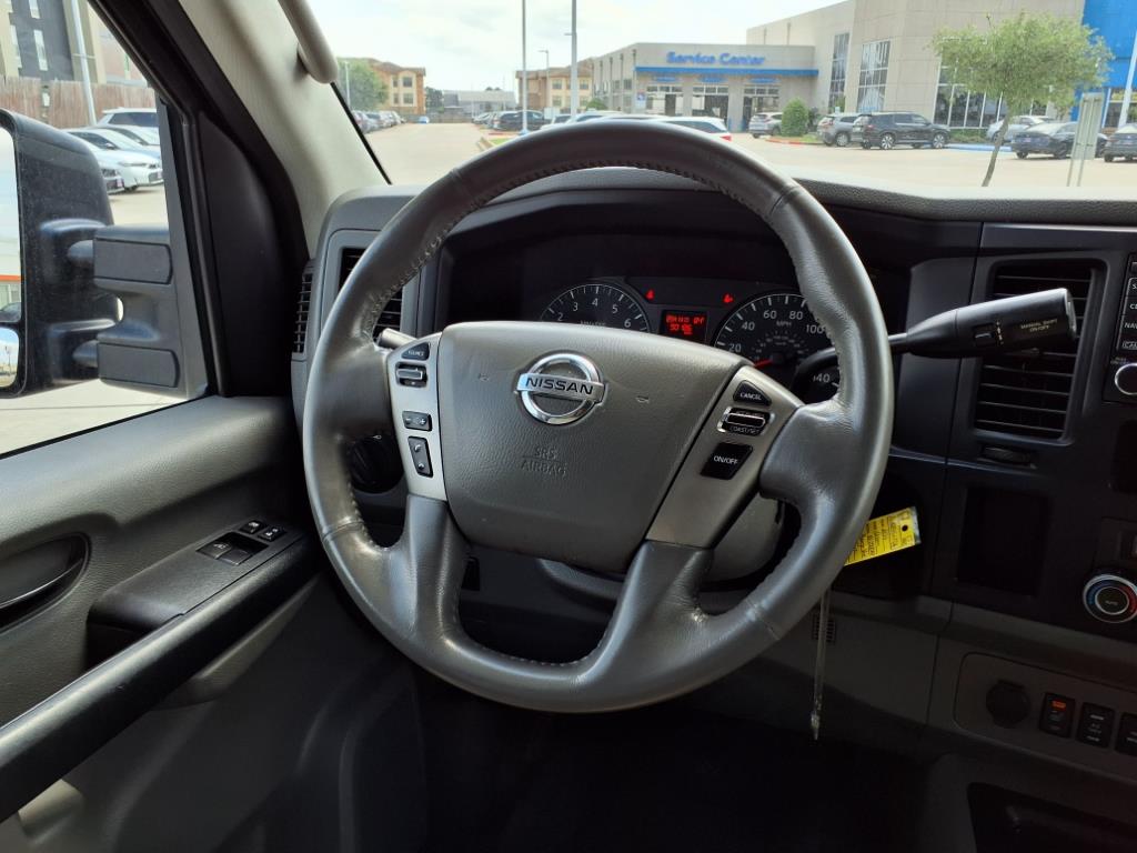 2016 Nissan NV 3500 S 14