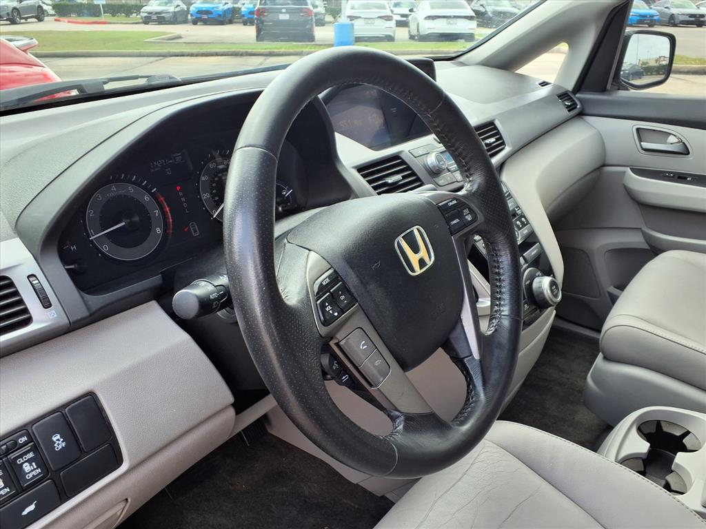 Thumbnail: 2013 Honda Odyssey - 2