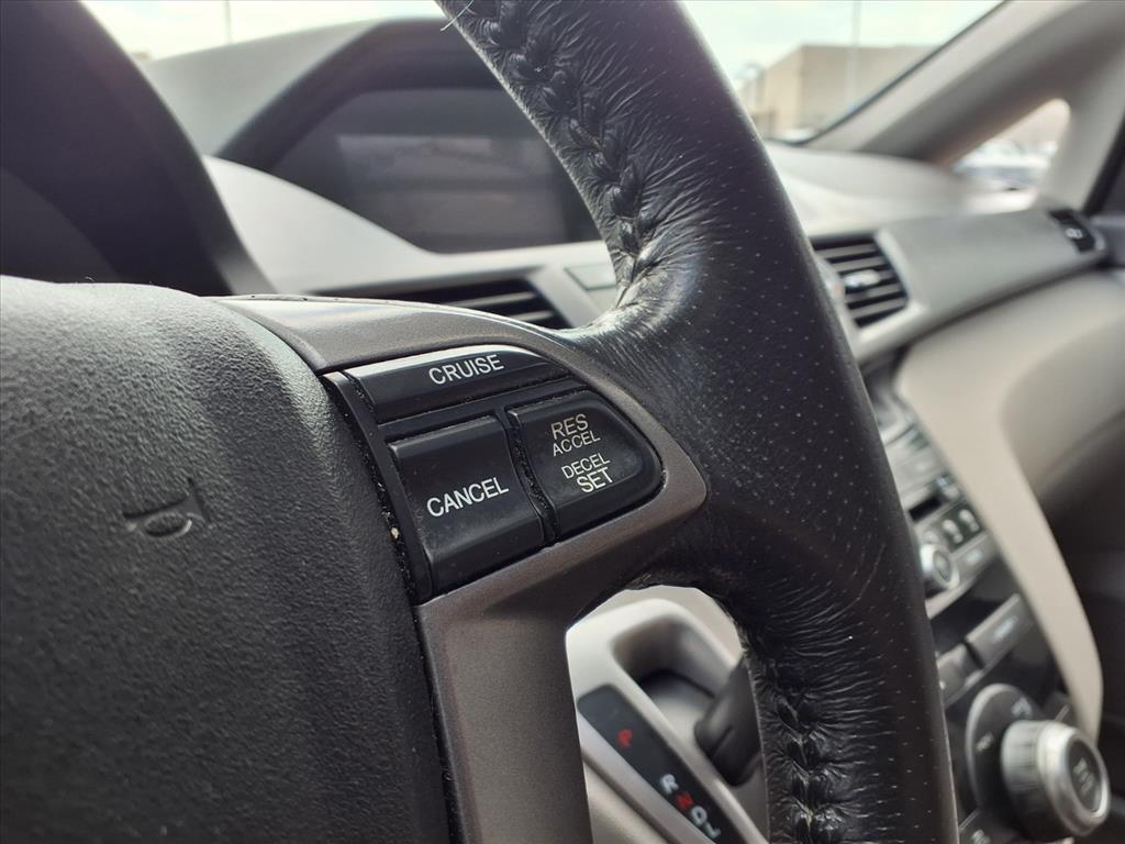 Thumbnail: 2013 Honda Odyssey - 23