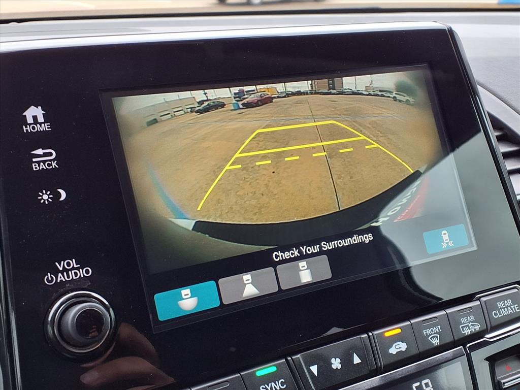 Thumbnail: 2019 Honda Odyssey - 15