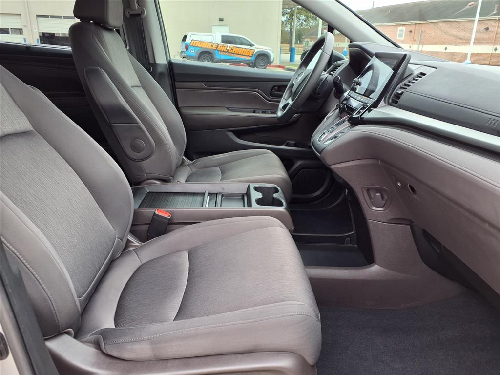 Thumbnail: 2019 Honda Odyssey - 11