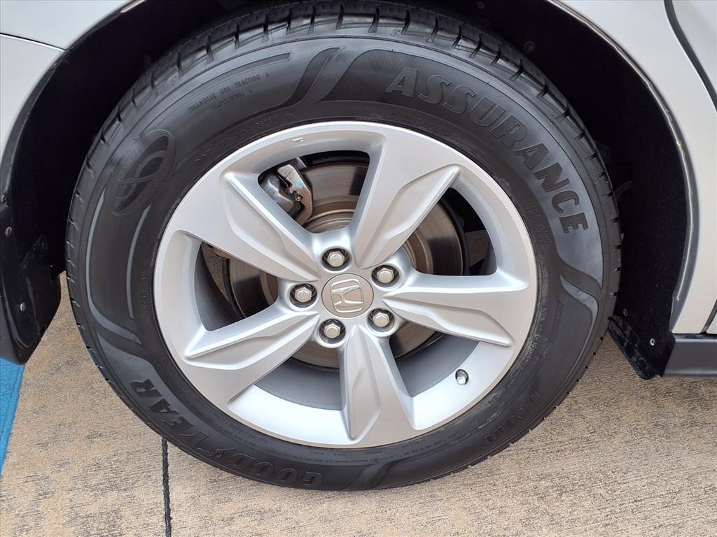 Thumbnail: 2019 Honda Odyssey - 8